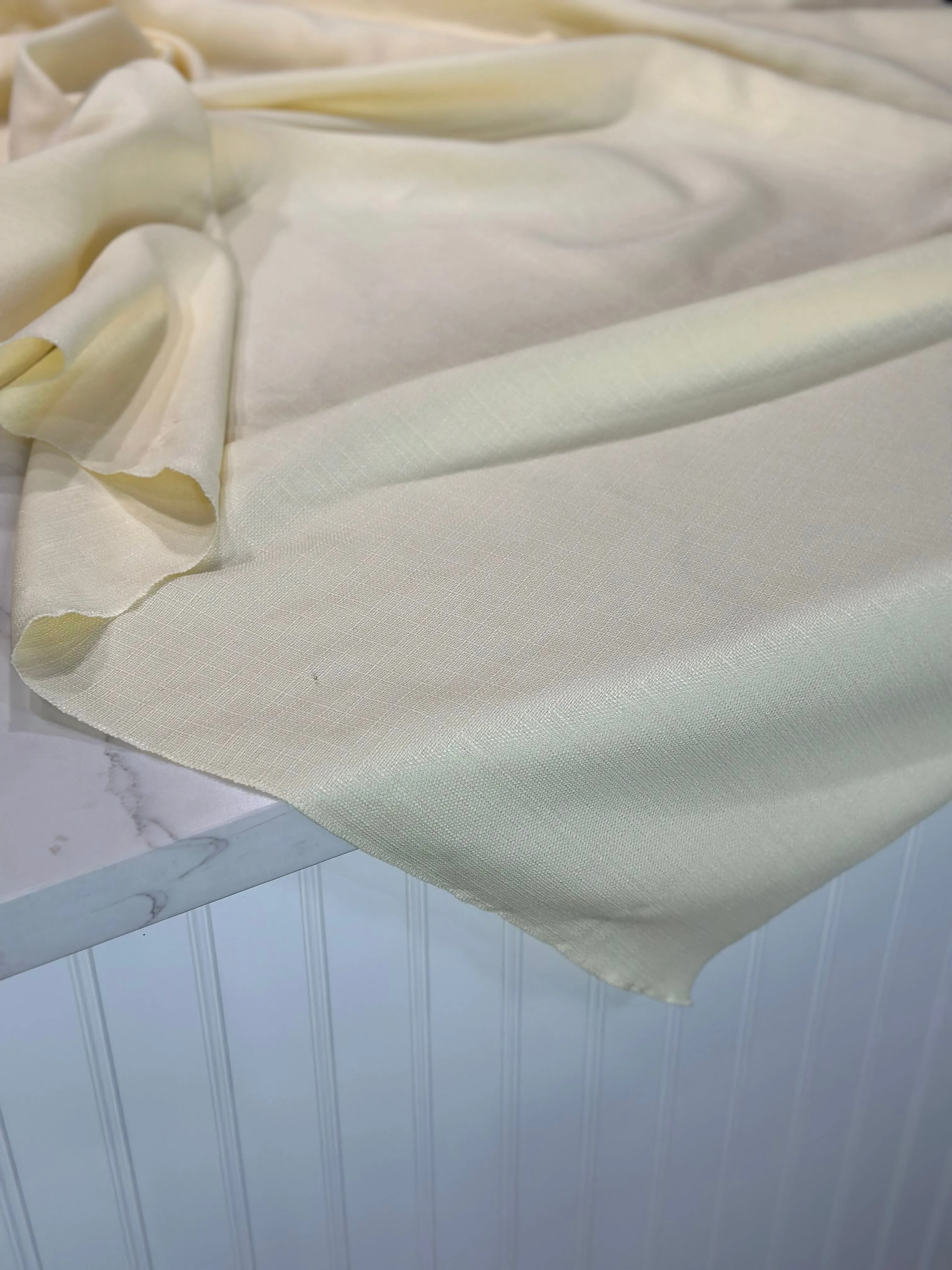 1pc - Rustic Linen Table Linen 90" Round - Ivory
